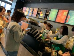 -星巴克臻选(莘庄仲盛店)