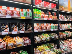 零售区-良品铺子(五角场万达店)