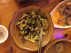 -富正毅三下锅·湘西韵味(天门山索道店)