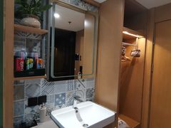 -秋果酒店(北京中日友好医院和平里地铁站店)