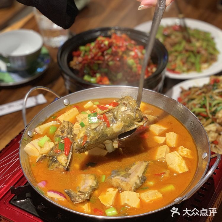 清晨落夜|从清晨到落夜,有酒有肉有江湖。