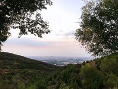-鬼笑石后山停车场