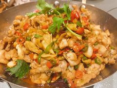 干锅牛蛙-雍沪里·沪湘融合菜( 康桥店)