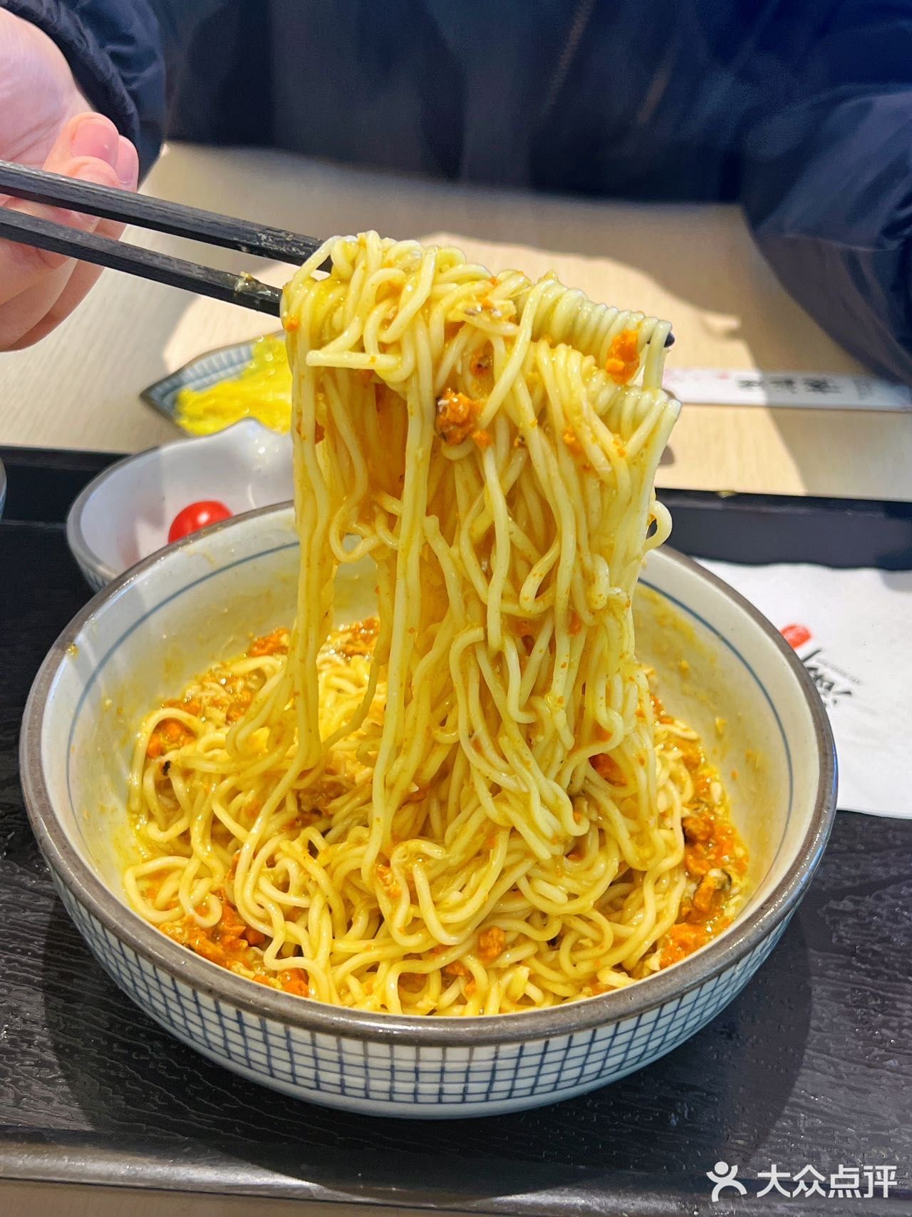 十二只螃蟹只为做一碗蟹黄捞饭