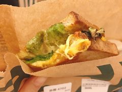 -星巴克(深圳北站B5检票口)