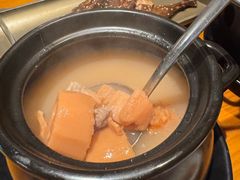 洪湖莲藕排骨汤-莲餐厅·湖北菜·潜江小龙虾店(愚园路店)