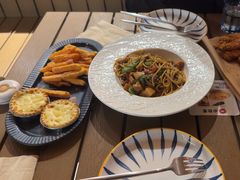 -必胜客(上海华谊新所店)