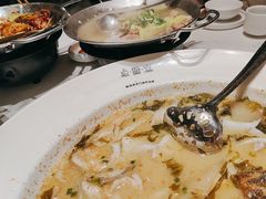 -渔语鱼新川菜Bistro(万象天地店)