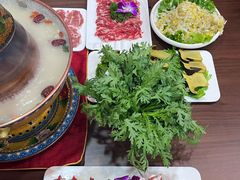 -爱新觉罗福臨火锅馆(万科滑雪场店)