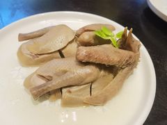 花椒香露乳鸽-誉八仙酒楼(静安大悦城店)