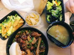 -八两八金·莱芜特色炒鸡(市南漳浦路店)