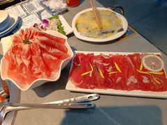 -生活如沸·顺德水牛奶火锅(人民广场店)