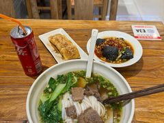 -湘人龙记老长沙米粉(鸟巢店)