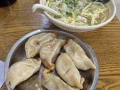 -黄阿姨锅贴大王(万航渡路店)