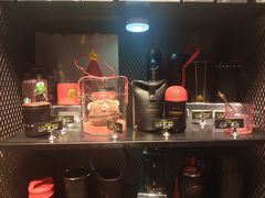 -星巴克(上海虹桥新天地二店)