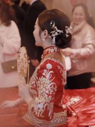 -LOVINA洛维娜婚纱礼服
