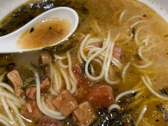 雪菜辣肉面-老半斋(福州路店)