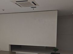 -卡罗酒店(东门晒布地铁站店)