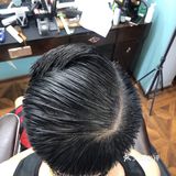 这家店服务非常周到细致，店里会提供免费的糖果饮料饼干