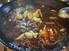 -鸿顺老铁锅美蛙鱼府(解放碑店)