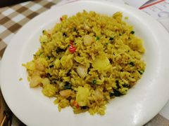 -新大咀港式茶餐厅(宝山万达店)