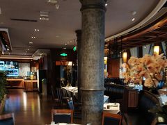 -八府香鸭·啫啫煲(华山路店)