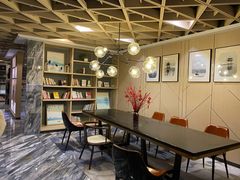 -杭州西湖湖滨银泰亚朵酒店
