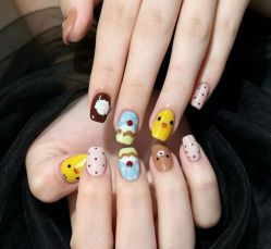 -桃色美甲沙龙