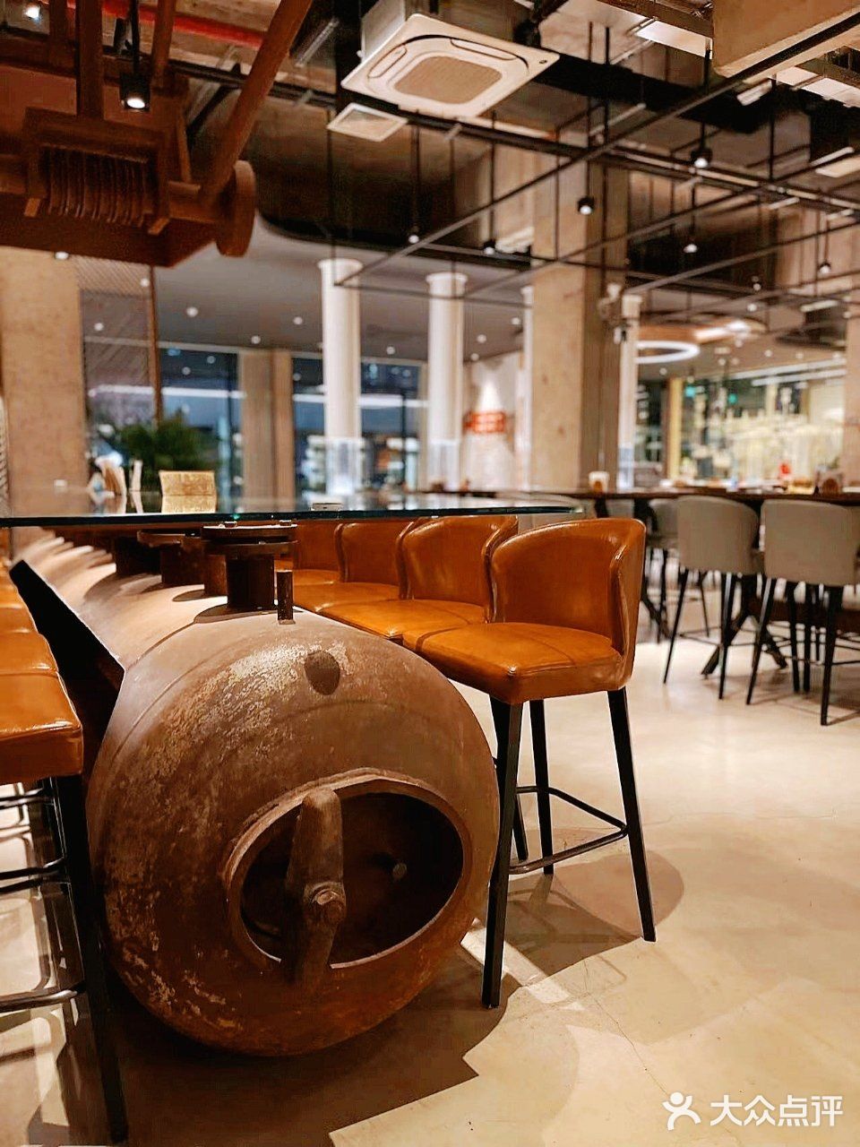 魔都探店 | 力波工业风精酿酒吧，非常有个性