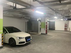 -中信泰富万达广场·停车场