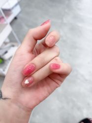 -七彩虹美甲美睫 半永久