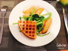 -大雁塔假日酒店·绿茵阁西餐厅