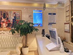 -维也纳酒店(罗湖口岸国贸东门店)