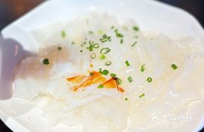 Oil and Salt Steamed Chencun Rice Noodles