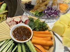 -哈尔滨烧烤·山河村铁锅炖(交大店)