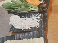 -呷哺呷哺(常营华联店)