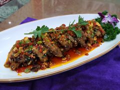 -三江源美食城