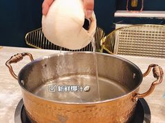 -东椰·海南椰子鸡火锅(朝阳门店)