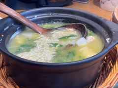 -馋三尺蟹粉小笼(人民广场店)
