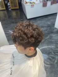 点击看大图 -发源地HAIR SALON