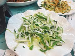 -东北四季饺子王(华山路店)