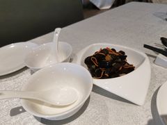 虫草花拌黑木耳-观澜湖酒店·邀月庭中餐厅