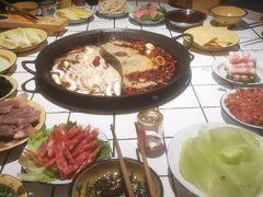 -瓜西西重庆火锅(花溪店)
