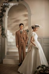 -雪中彩影婚纱摄影·微光艺术中心