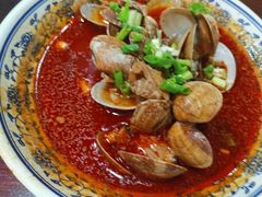 -爆炸头阿姨小四川正宗川味小吃(无任何分店)