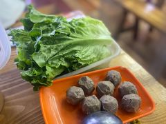 -广味炭炉鸡煲(宝业路分店)
