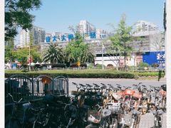 -证大大拇指广场(芳甸路店)