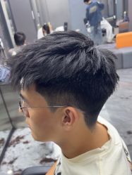-米可造型烫发染发