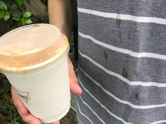 杯盖不严漏一身-Manner Coffee(芮欧百货店)