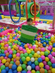 -开心果儿童乐园